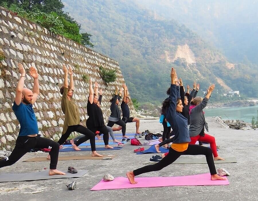 yoga-in-yog-sutra-risikesh.jpeg