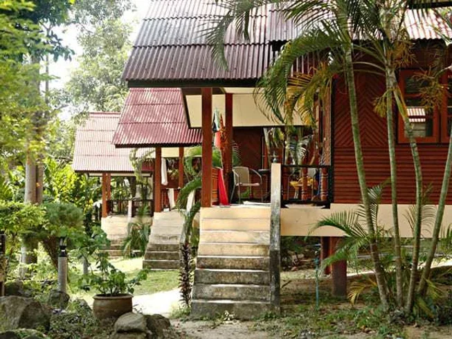28 Day 200-hour Yoga Teacher Training in Surat Thani (2) (1).webp