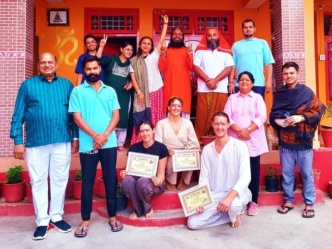 om yoga ashram 471754485648.webp