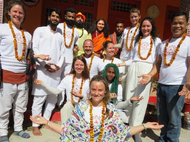 om yoga ashram 521754485653.webp