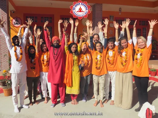 om yoga ashram 551754484873.webp