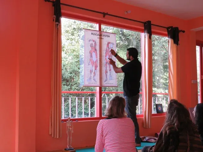 om yoga ashram 661754485664.webp