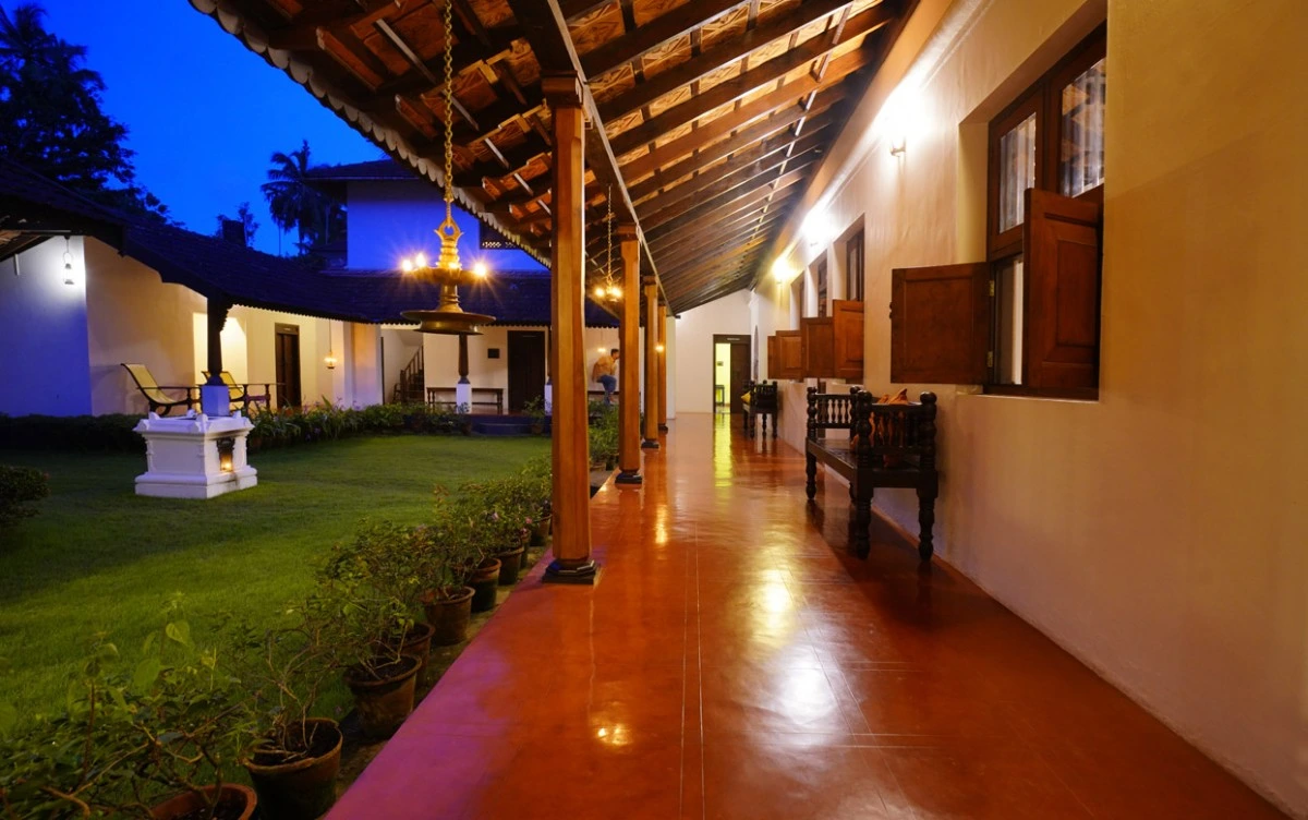 experiences/2025/11/25/harivihar heritage homestead and ayurvedic resort panchakarma retreat calicut kerala211764059003.webp