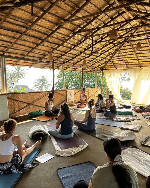 yin yoga therapy training51766570151.webp