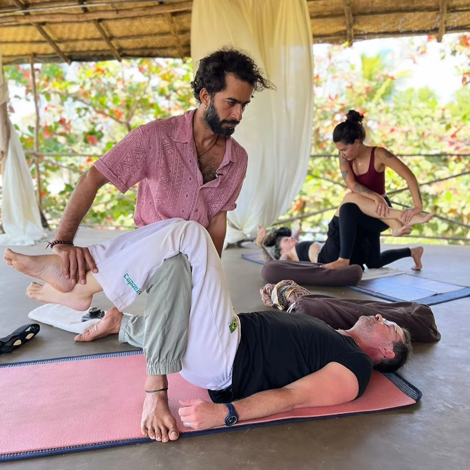 yin yoga therapy training81766570151.webp
