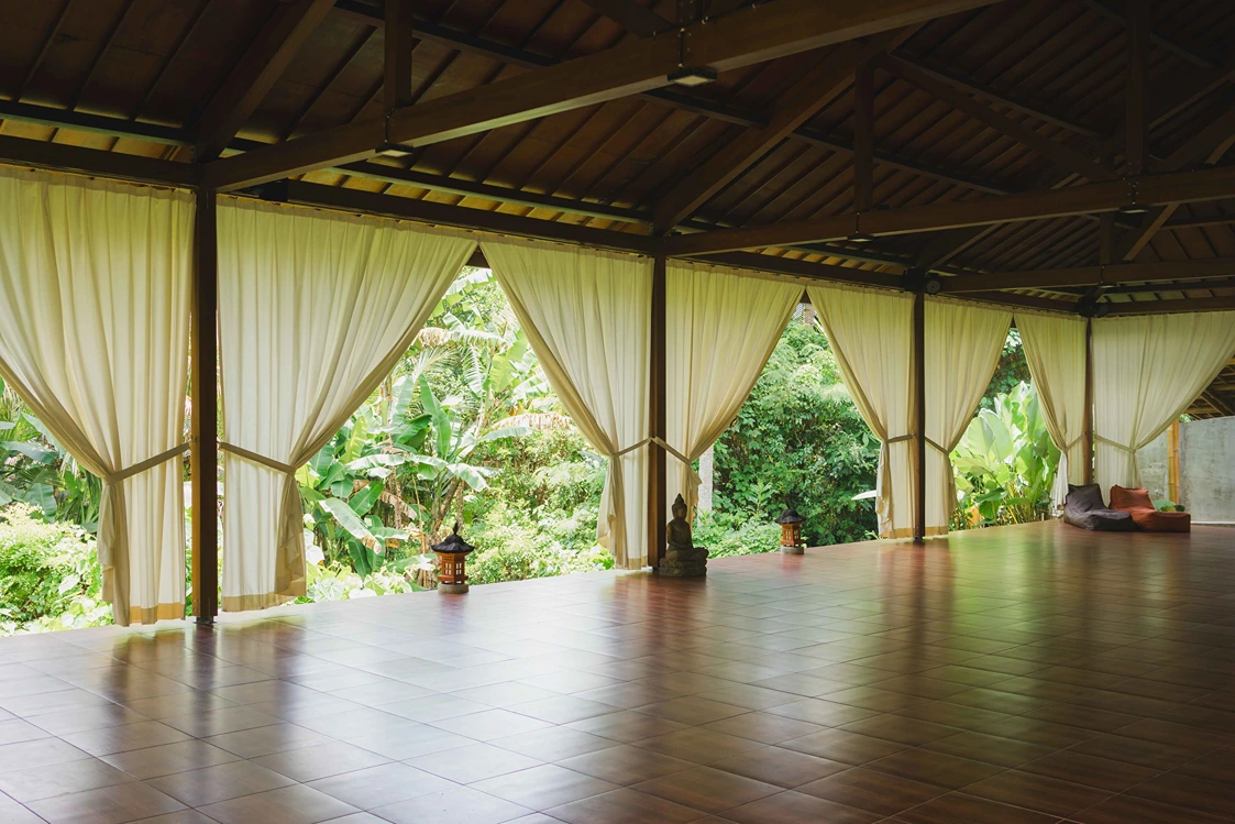 yoga191768043266.webp